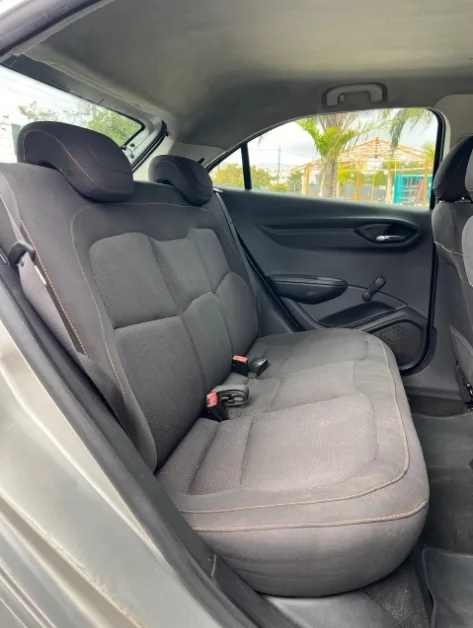 Onix Hatch LT 1.0 8V Flex Power — foto 8