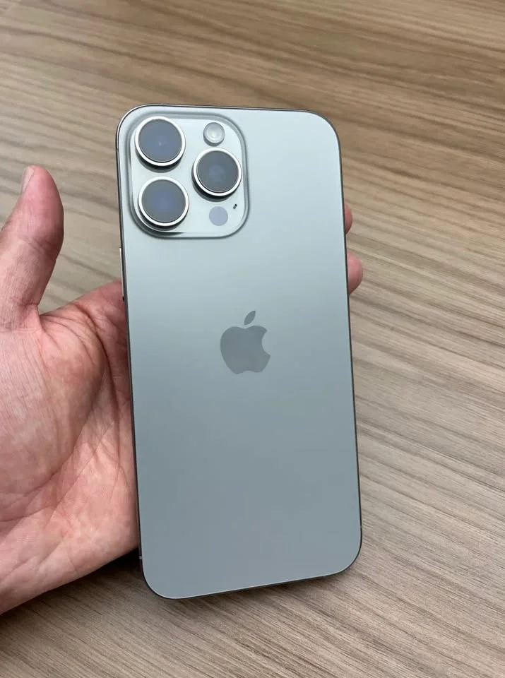 iPhone 16 PRO MAX TITANIUM NATURAL — foto 3