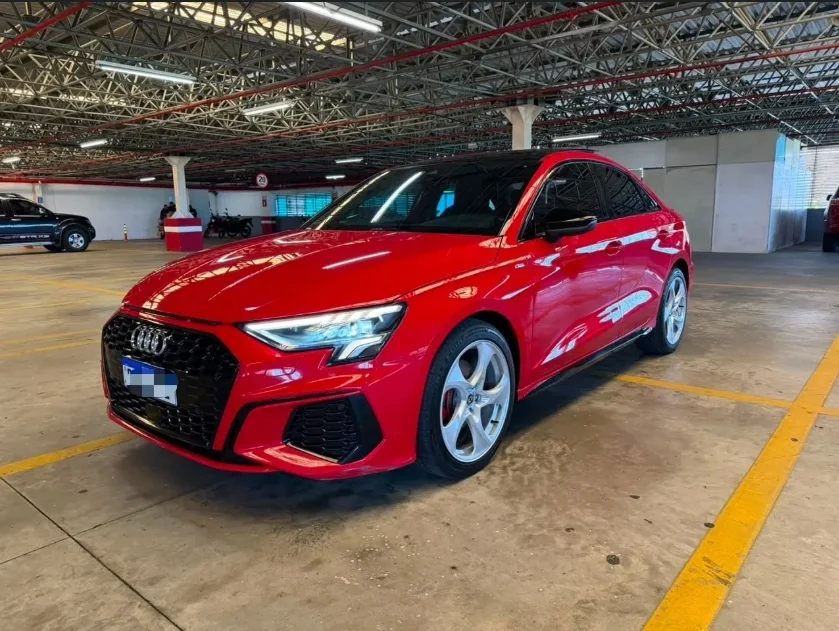 Audi A3 Sed. Perform. Black 2.0 TFSI S-tronic 2023 — foto 8