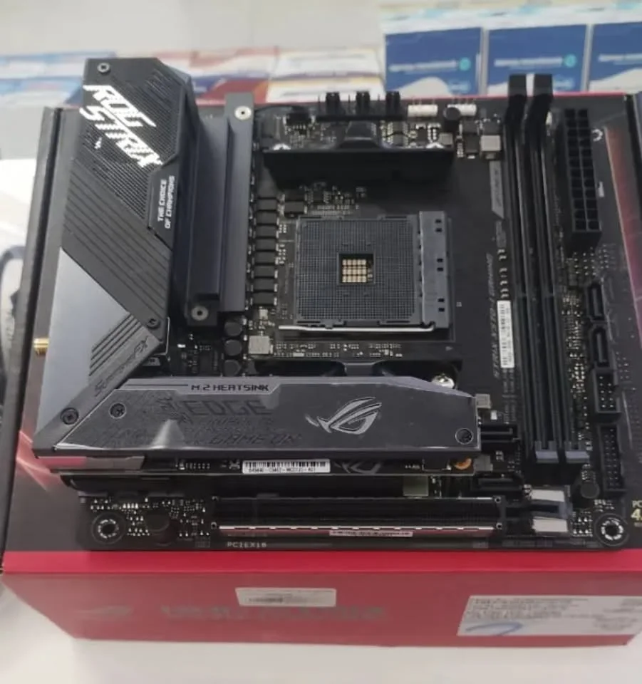 ASUS ROG STRIX X570-I GAMING AM4 (Aceito Trocas) MINI ITX — foto 4