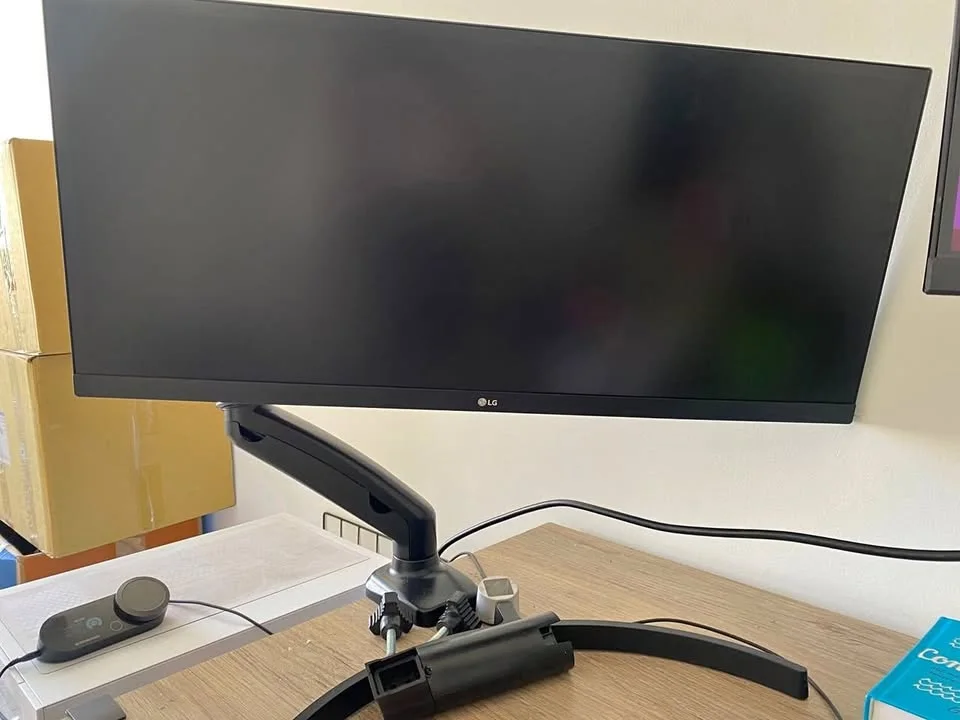 Monitor 29 Ultrawide IPS HDR 2K HDMI Com Braço Articulado — foto 1