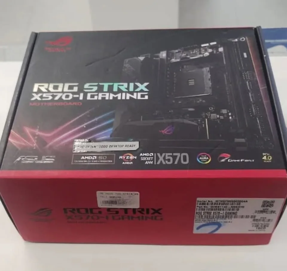 ASUS ROG STRIX X570-I GAMING AM4 (Aceito Trocas) MINI ITX — foto 3