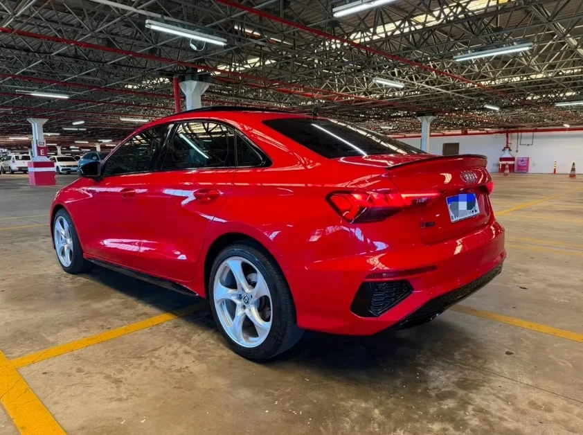 Audi A3 Sed. Perform. Black 2.0 TFSI S-tronic 2023 — foto 7