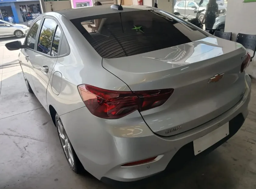 Chevrolet Onix Plus LTZ 1.0 12V 2023 — foto 4